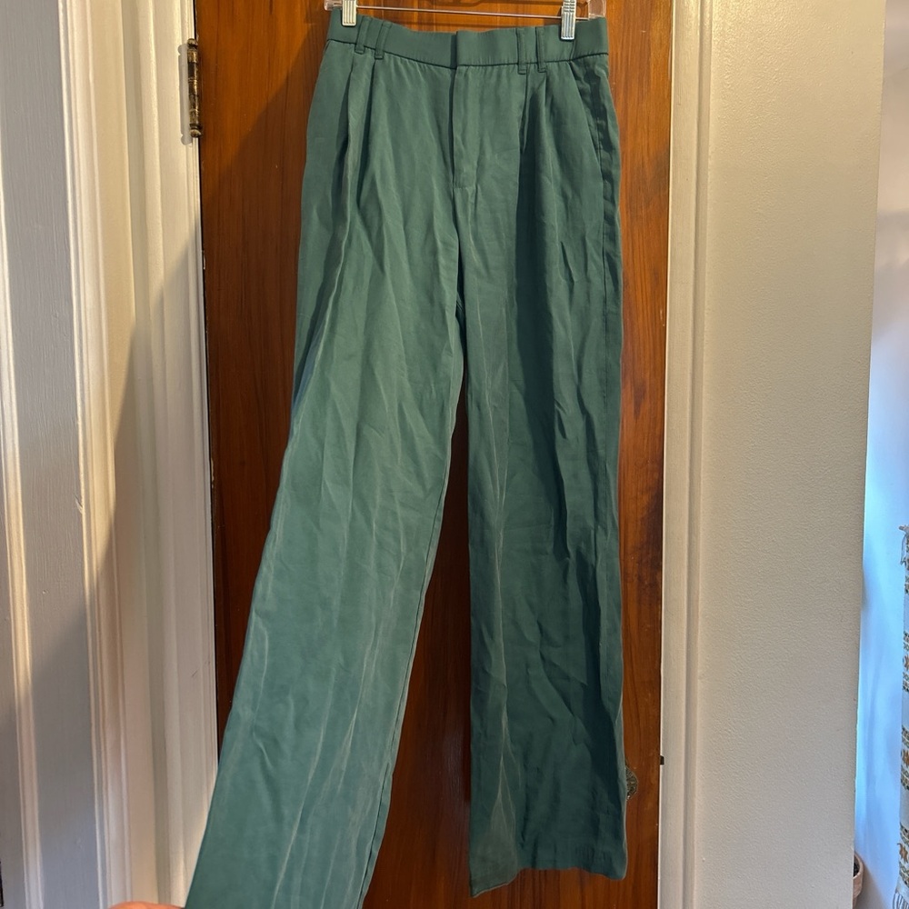Zara Women’s Green Trousers